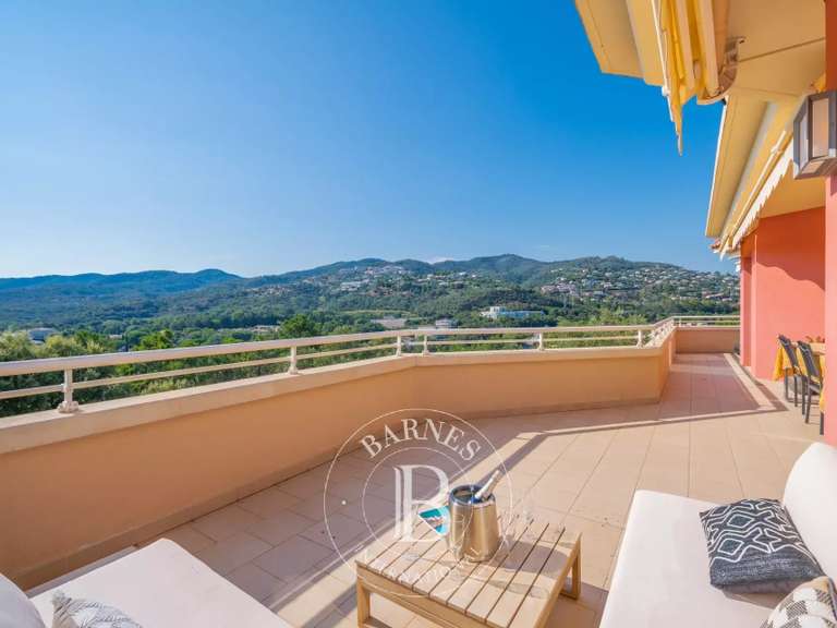 Appartement Mandelieu-la-Napoule - 3 chambres - 141m²