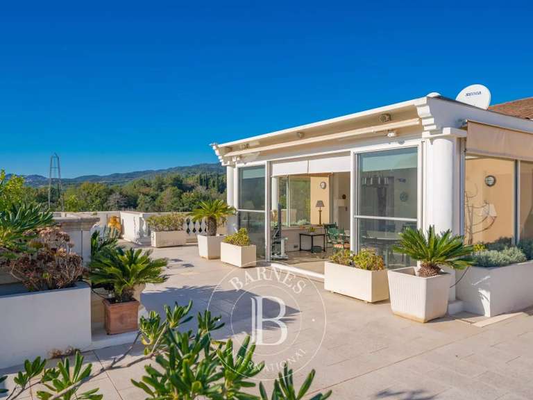 Appartement Mandelieu-la-Napoule - 3 chambres - 181m²