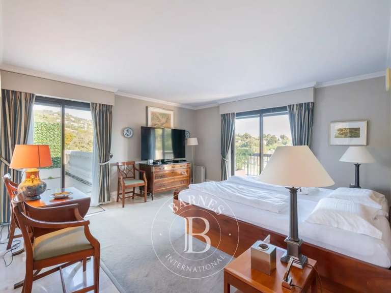 Appartement Mandelieu-la-Napoule - 3 chambres - 181m²