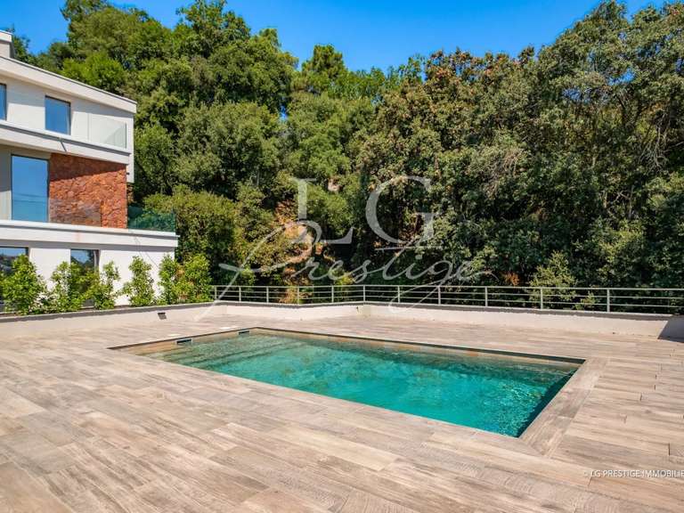 Appartement Mandelieu-la-Napoule - 3 chambres - 102m²