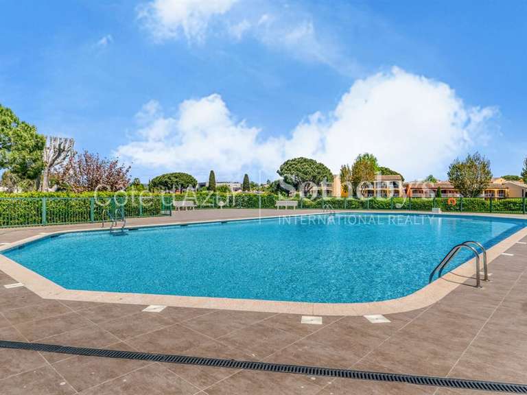 Appartement Mandelieu-la-Napoule - 2 chambres - 88m²