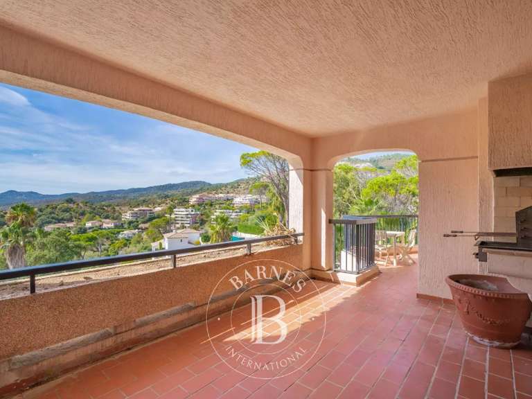 Appartement Mandelieu-la-Napoule - 2 chambres - 94m²