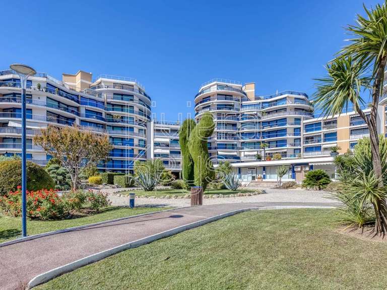 Appartement Mandelieu-la-Napoule - 2 chambres - 122m²