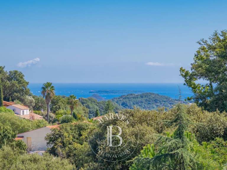 Appartement Mandelieu-la-Napoule - 2 chambres - 159m²