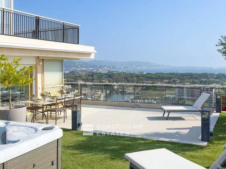 Appartement avec Vue sur mer Mandelieu-la-Napoule - 3 chambres - 174m²