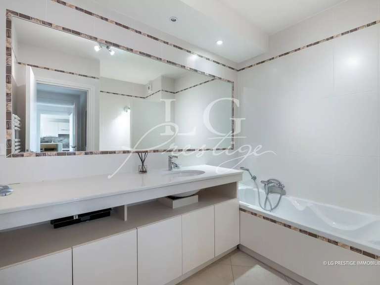 Appartement Mandelieu-la-Napoule - 2 chambres - 97m²