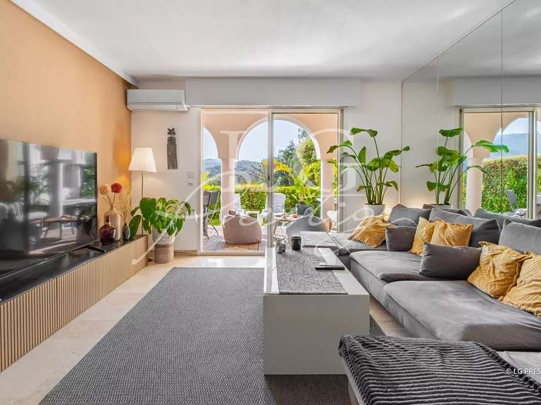 Appartement Mandelieu-la-Napoule - 2 chambres - 97m²