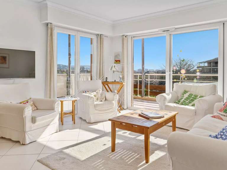 Appartement Mandelieu-la-Napoule - 2 chambres - 67m²