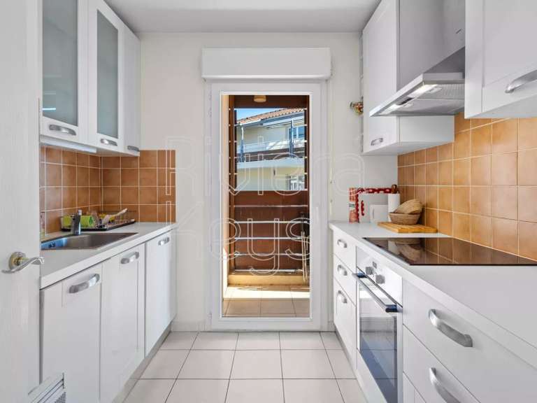 Appartement Mandelieu-la-Napoule - 2 chambres - 67m²