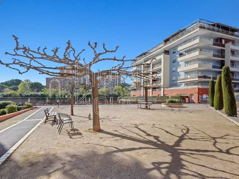 Appartement Mandelieu-la-Napoule - 2 chambres - 67m²