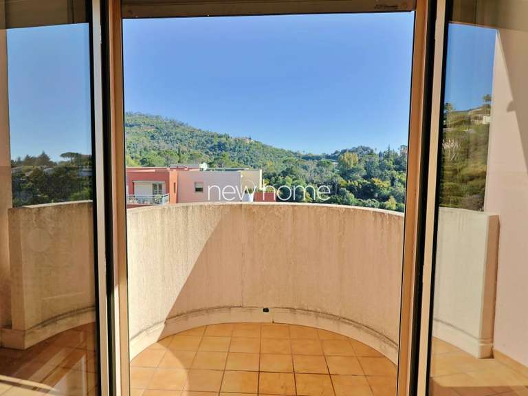 Appartement Mandelieu-la-Napoule - 2 chambres - 75m²