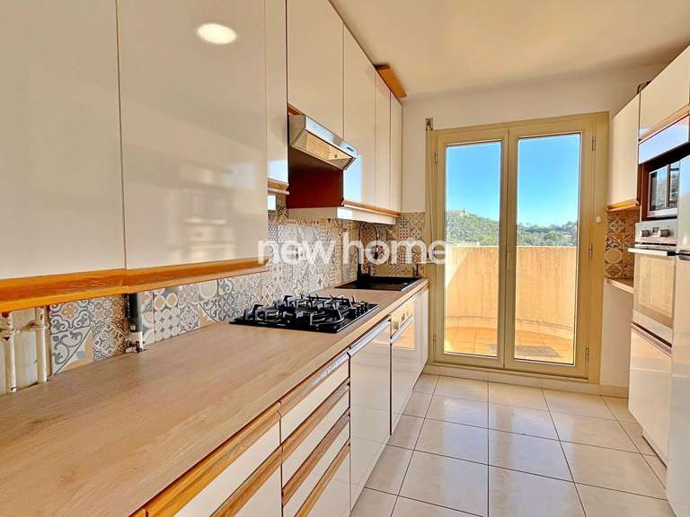 Appartement Mandelieu-la-Napoule - 2 chambres - 75m²