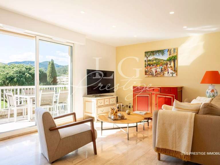 Appartement Mandelieu-la-Napoule - 2 chambres - 72m²