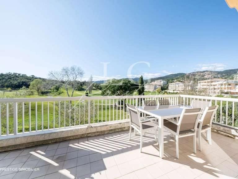 Appartement Mandelieu-la-Napoule - 2 chambres - 72m²