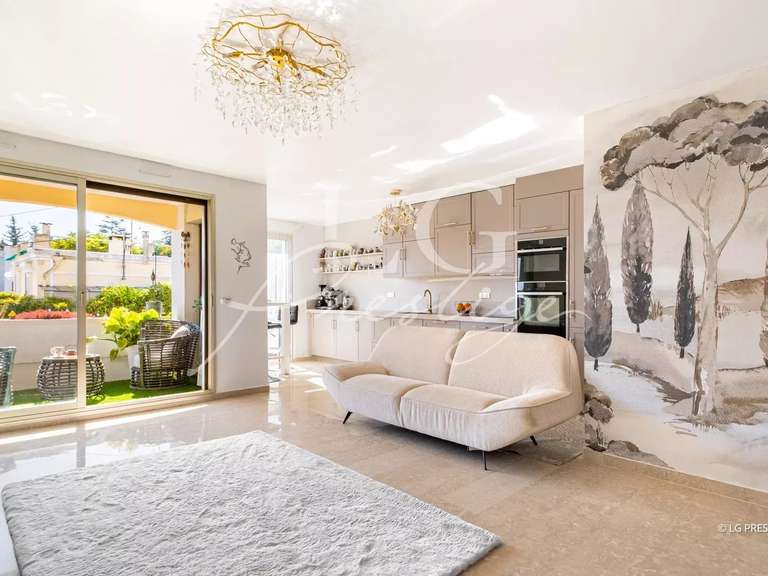 Apartment Mandelieu-la-Napoule - 3 bedrooms - 124m²