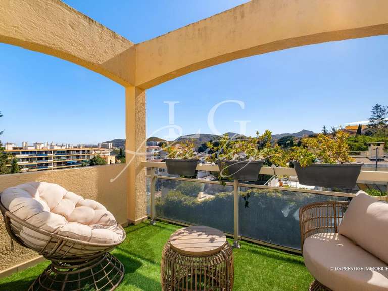 Apartment Mandelieu-la-Napoule - 3 bedrooms - 124m²