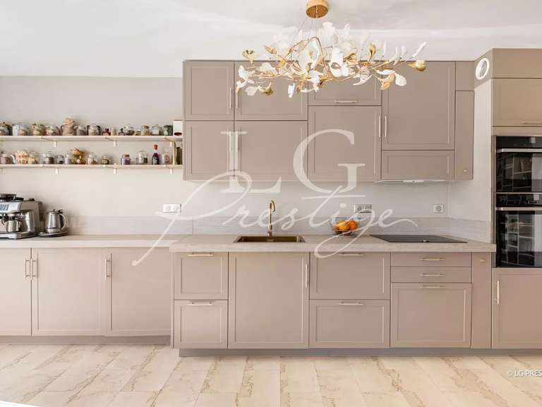 Apartment Mandelieu-la-Napoule - 3 bedrooms - 124m²