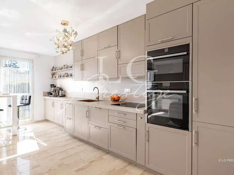 Apartment Mandelieu-la-Napoule - 3 bedrooms - 124m²