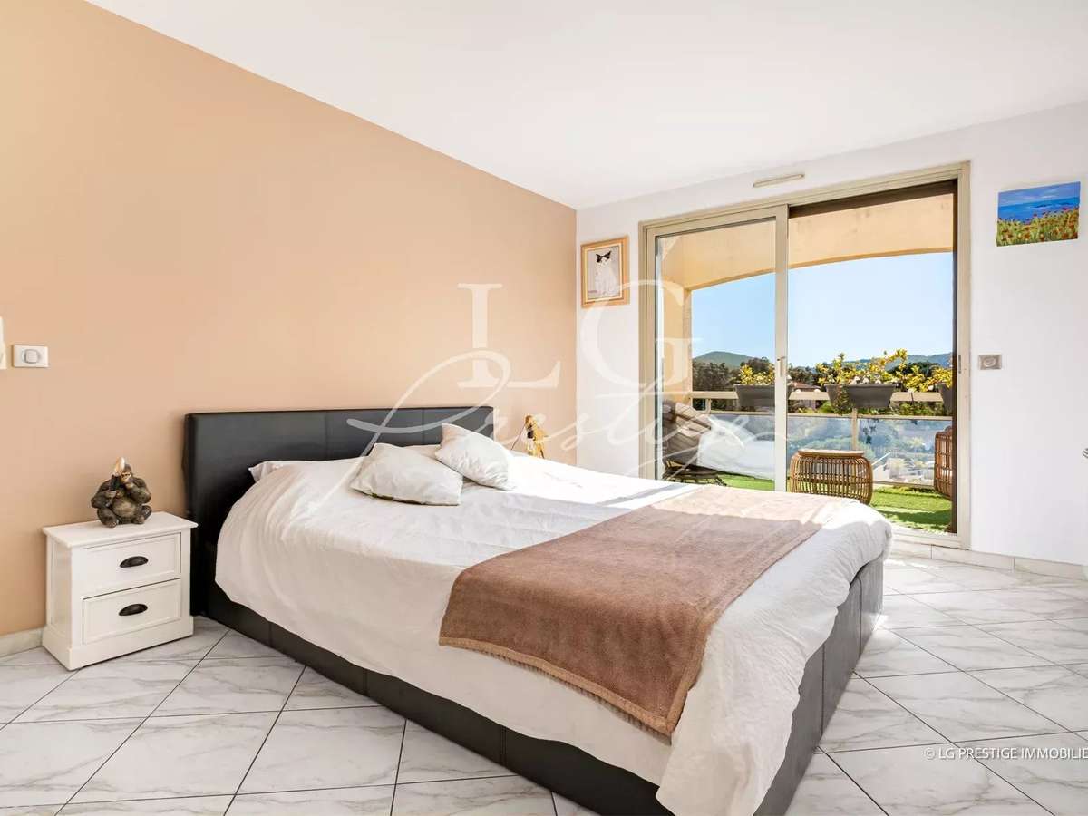 Apartment Mandelieu-la-Napoule