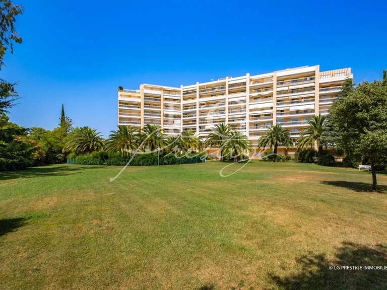 Appartement Mandelieu-la-Napoule - 4 chambres - 250m²