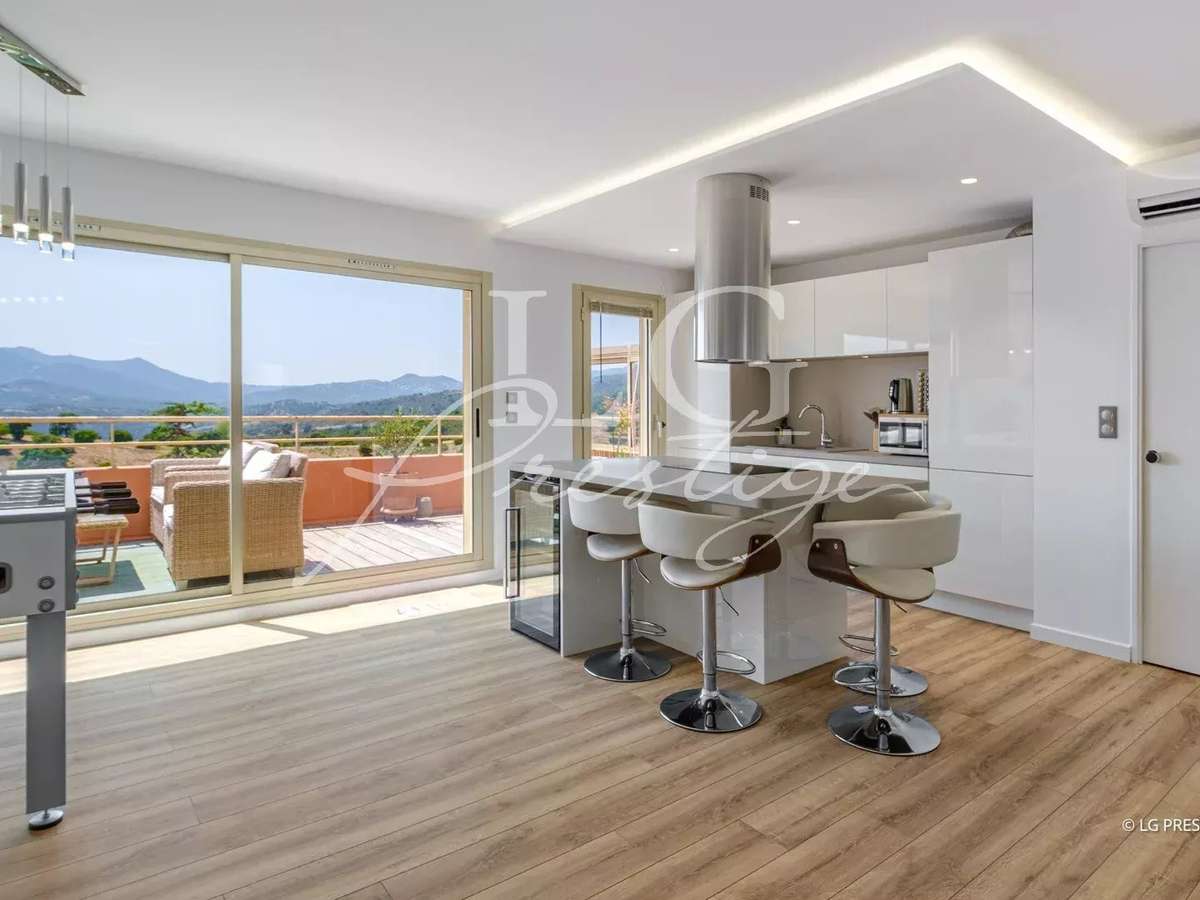 Apartment Mandelieu-la-Napoule