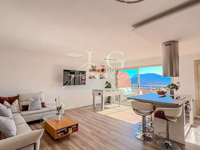 Appartement Mandelieu-la-Napoule - 2 chambres - 69m²