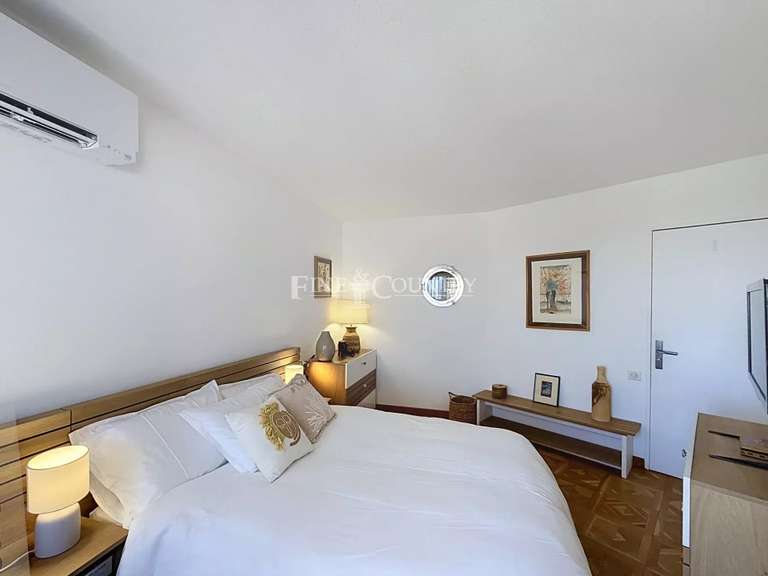 Appartement Mandelieu-la-Napoule - 1 chambre - 61m²