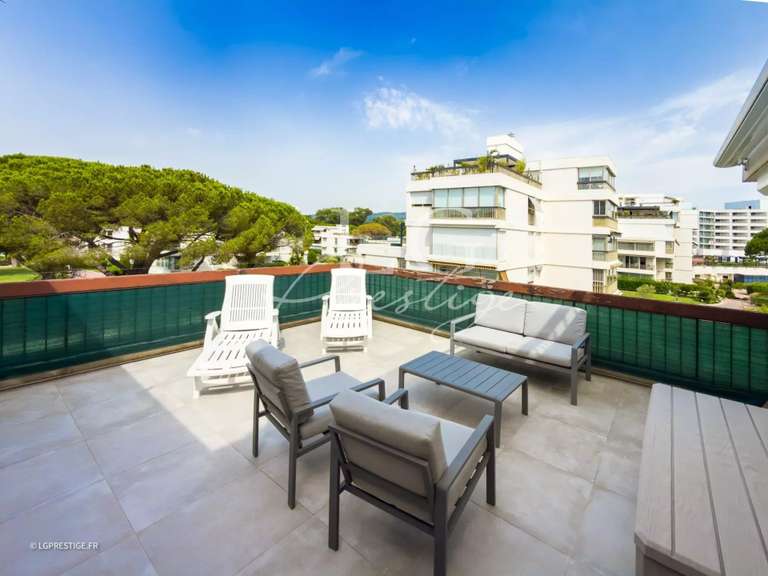 Appartement Mandelieu-la-Napoule - 2 chambres - 70m²