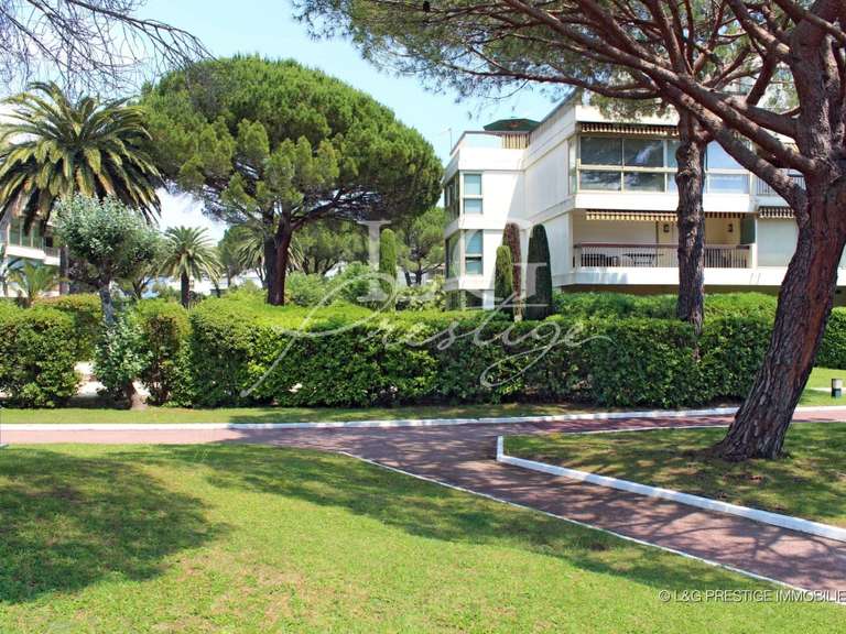 Appartement Mandelieu-la-Napoule - 2 chambres - 70m²