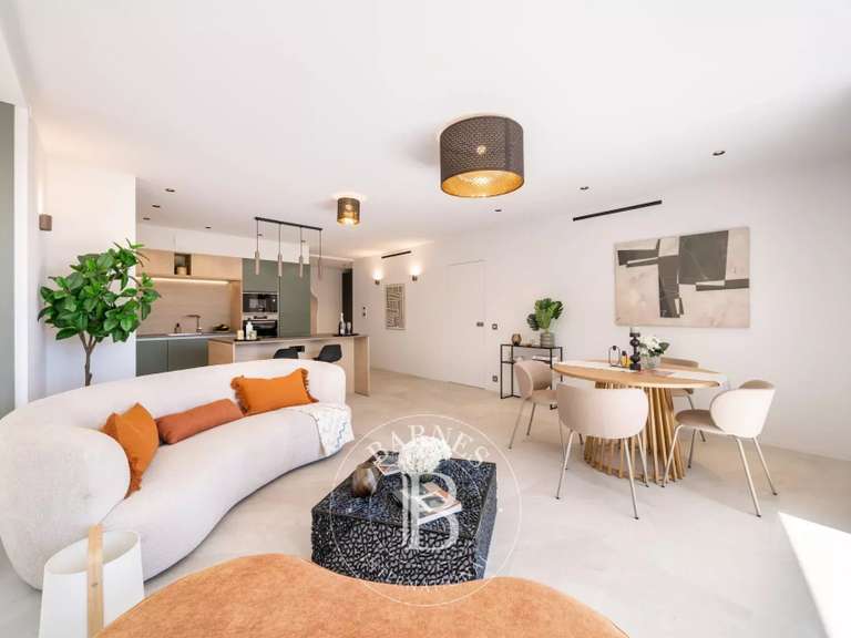 Appartement Mandelieu-la-Napoule - 2 chambres - 156m²
