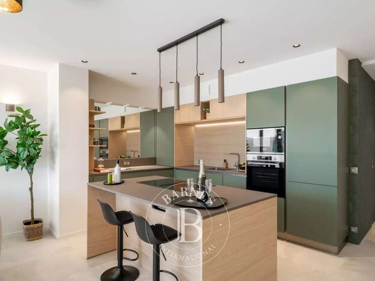 Appartement Mandelieu-la-Napoule - 2 chambres - 231m²