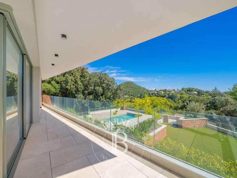 Appartement Mandelieu-la-Napoule - 2 chambres - 231m²