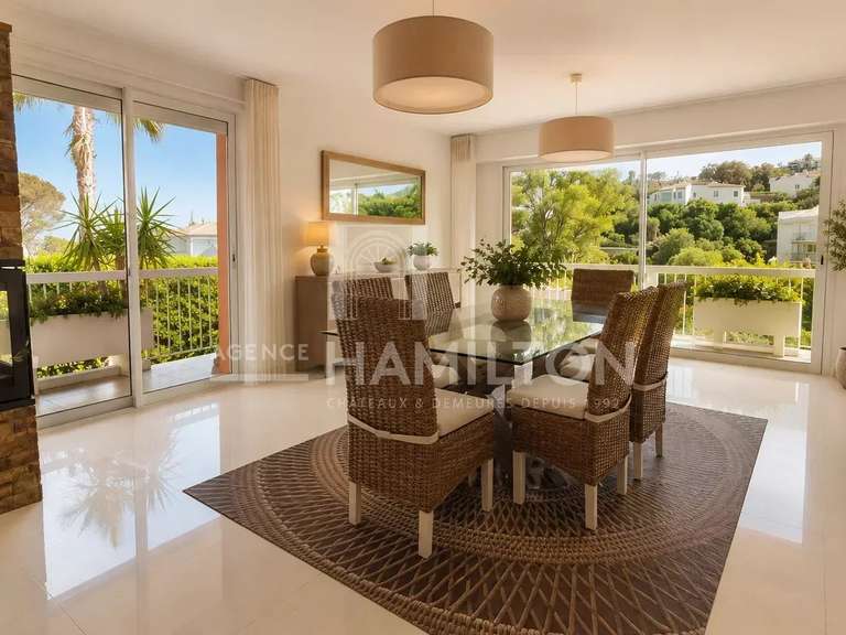 Appartement Mandelieu-la-Napoule - 3 chambres - 110m²