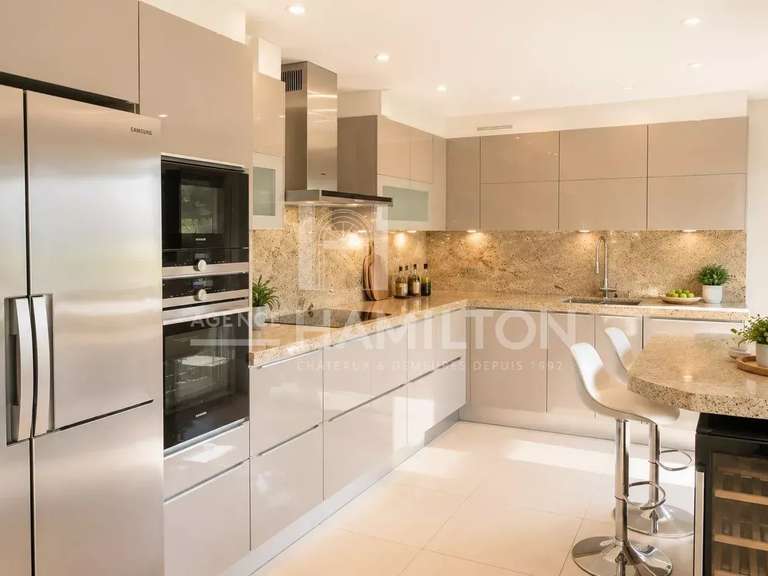 Appartement Mandelieu-la-Napoule - 3 chambres - 110m²
