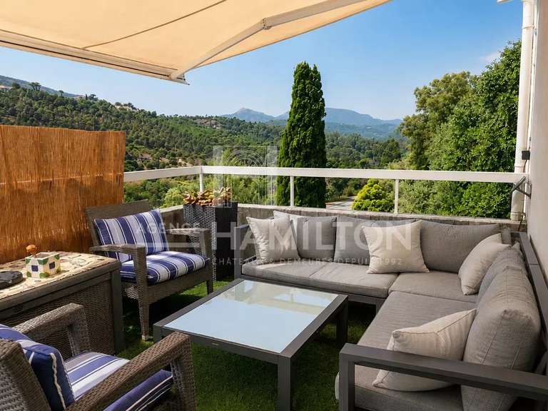 Appartement Mandelieu-la-Napoule - 3 chambres - 110m²