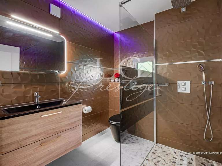 Apartment Mandelieu-la-Napoule - 3 bedrooms - 100m²
