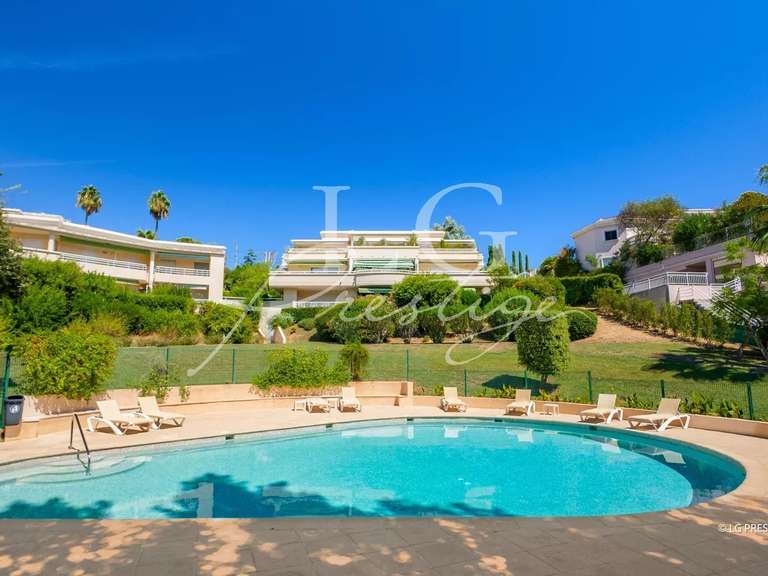 Apartment Mandelieu-la-Napoule - 3 bedrooms - 100m²