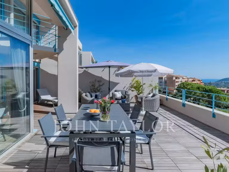 Appartement avec Vue sur mer Mandelieu-la-Napoule - 3 chambres - 100m²