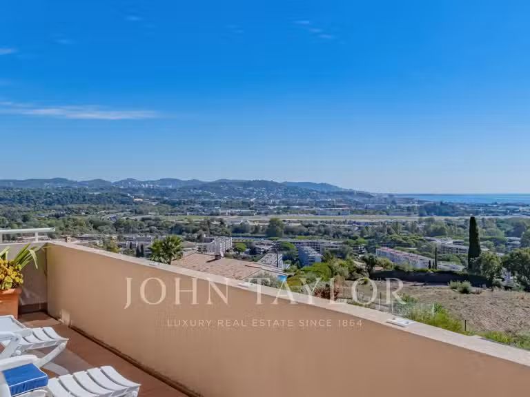 Apartment with Sea view Mandelieu-la-Napoule - 2 bedrooms - 71m²
