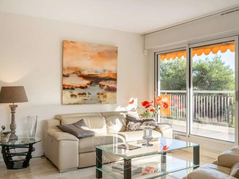 Apartment Mandelieu-la-Napoule - 3 bedrooms - 175m²