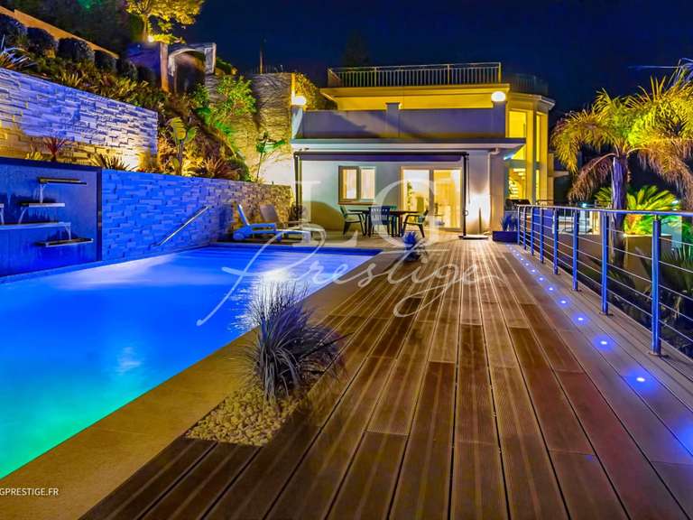 House Mandelieu-la-Napoule - 3 bedrooms - 226m²