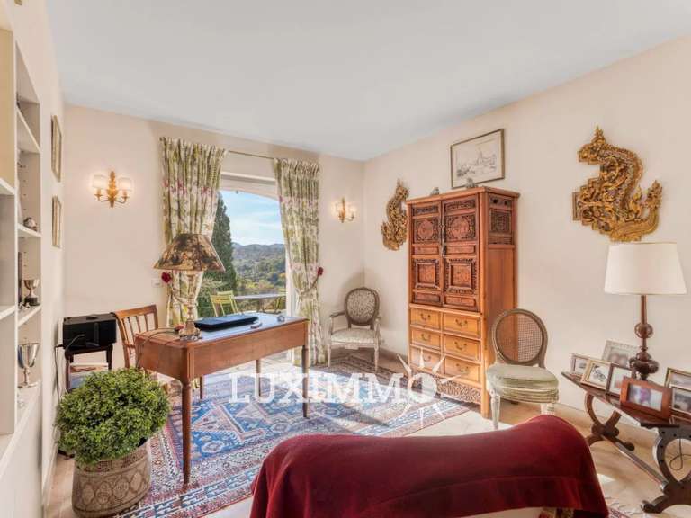 House Mandelieu-la-Napoule - 4 bedrooms - 234m²