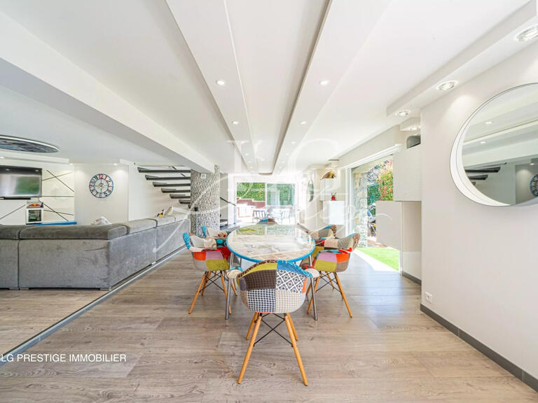Maison Mandelieu-la-Napoule - 3 chambres - 220m²
