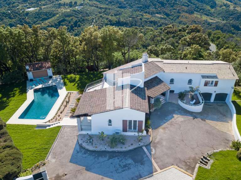 House Mandelieu-la-Napoule - 5 bedrooms - 275m²