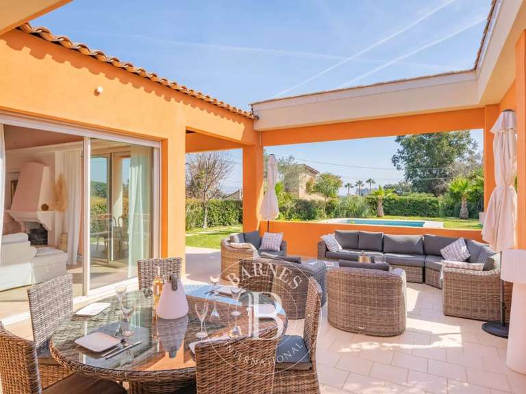 House Mandelieu-la-Napoule - 3 bedrooms - 171m²