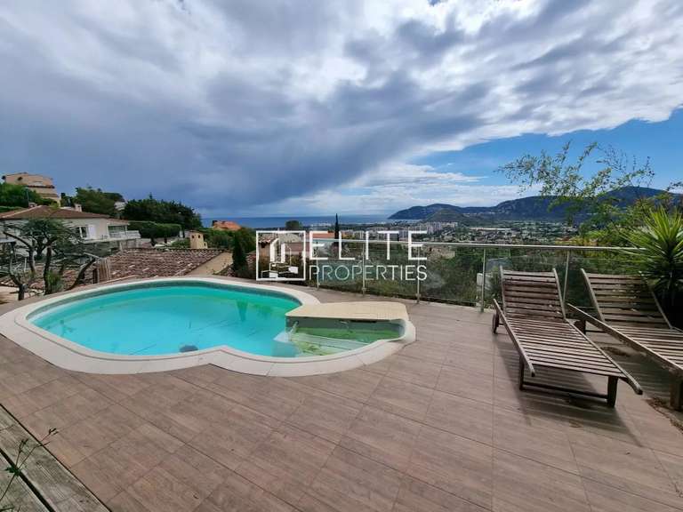 Maison Mandelieu-la-Napoule - 6 chambres - 228m²