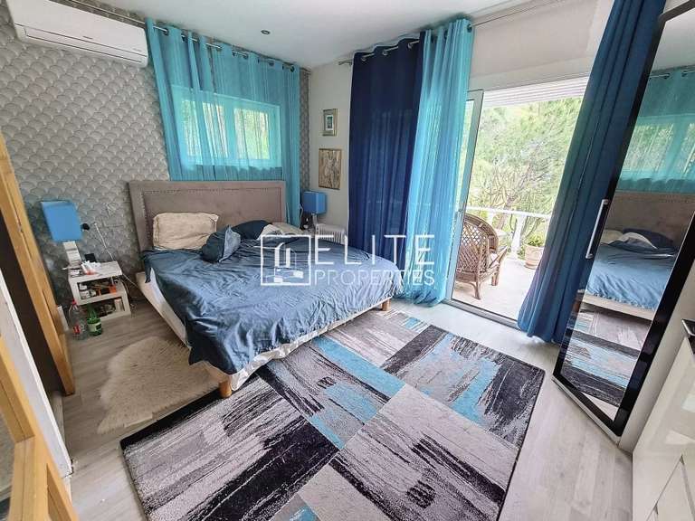 Maison Mandelieu-la-Napoule - 6 chambres - 228m²