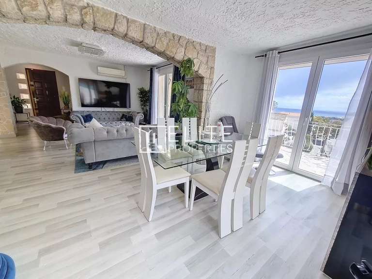 Maison Mandelieu-la-Napoule - 6 chambres - 228m²