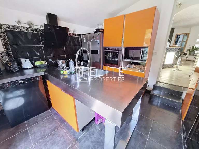 Maison Mandelieu-la-Napoule - 6 chambres - 228m²