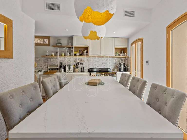 House Mandelieu-la-Napoule - 188m²